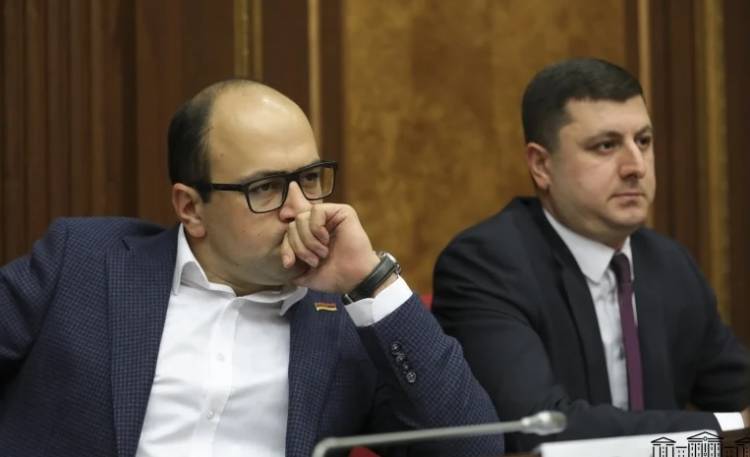 Ընդդիմադիր պատգամավորի նոր նախագիծը. պաշտոնյաները պետք է հանդես գան զեկույցով