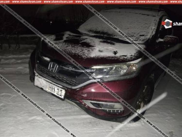 Ձորաղբյուրում BMW ավտոմեքենան բախվել է ԱԺ պատգամավոր Հրաչյա Հակոբյանին սպասարկող Honda CRV-ին