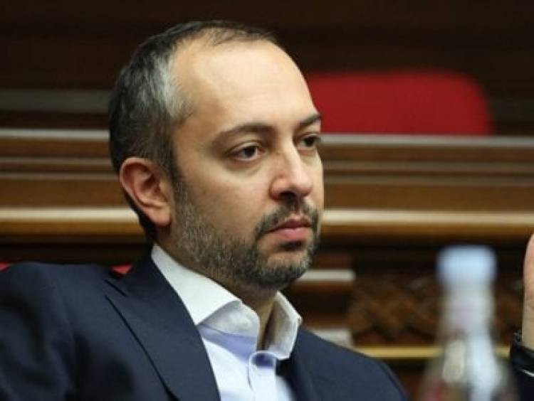 Արցախը Ադրբեջանի կազմում լինելու գործընթացը պետք է քննարկվի. Էդուարդ Աղաջանյան