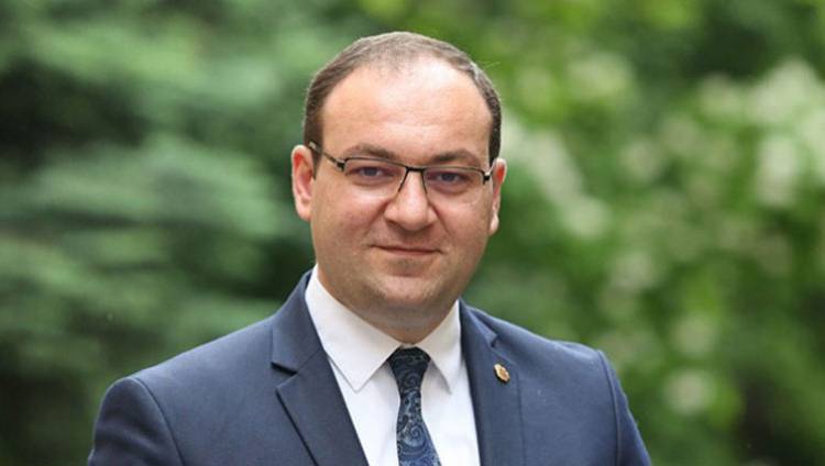 Այդ ամենը քաղաքական առումով բարոյական չէ․ Արսեն Բաբայան