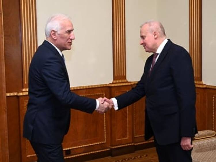 Վահագն Խաչատուրյանը ՌԴ դեսպան Սերգեյ Կոպիրկինի հետ քննարկել է հայ-ռուսական հարաբերությունների օրակարգը