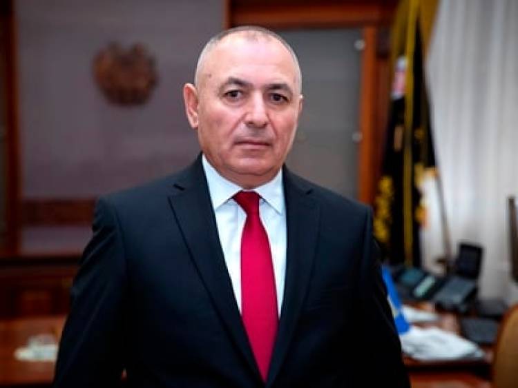 Փաշինյանը 2 շաբաթով արձակուրդ է ուղարկում ԱԻ նախարարին
