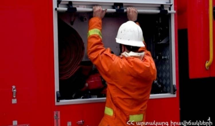 Ավան-Առինջում այրվել է ինքնաշեն տնակ
