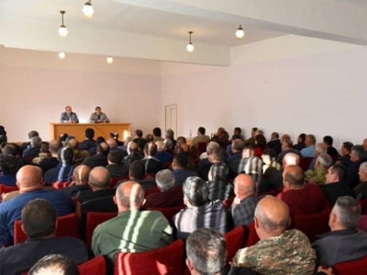 Արցախի նախագահն Ասկերանում հանդիպել է շրջանի պատասխանատուների հետ