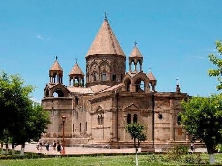 Եկեղեցին տոնում է Ավագ չորեքշաբթին