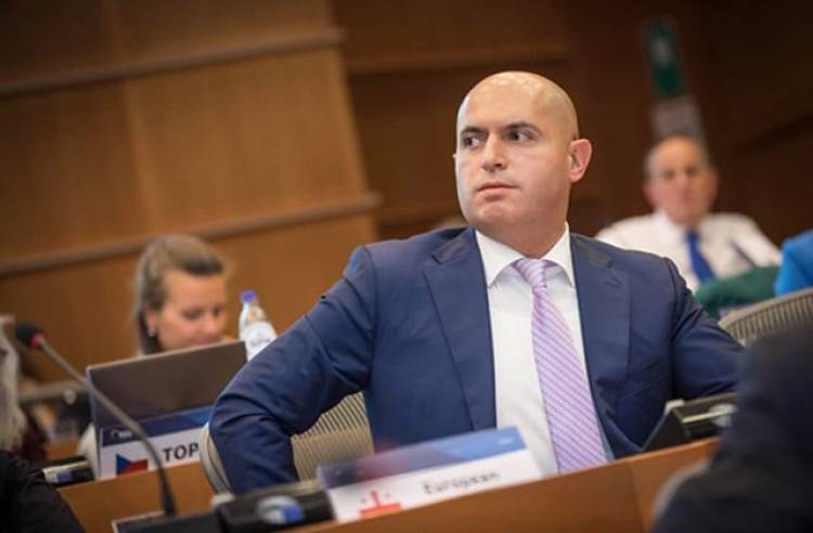Հիմա գոնե հասկանո՞ւմ եք, որ մեր վաղվա օրվա միակ շանսը Նիկոլի քաղաքական չգոյությունն է․ Արմեն Աշոտյան