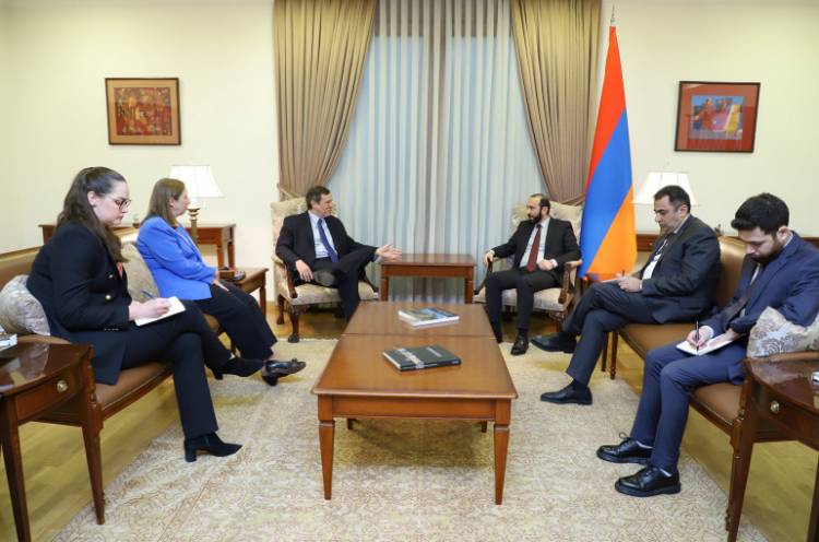 Արարատ Միրզոյանն ընդունել է ԵԱՀԿ ՄԽ ԱՄՆ համանախագահ Էնդրյու Շոֆերին