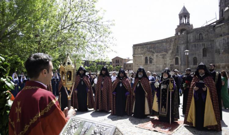 Հայոց Ցեղասպանության սուրբ նահատակների ոգեկոչման արարողությունները Մայր Աթոռ Սուրբ Էջմիածնում