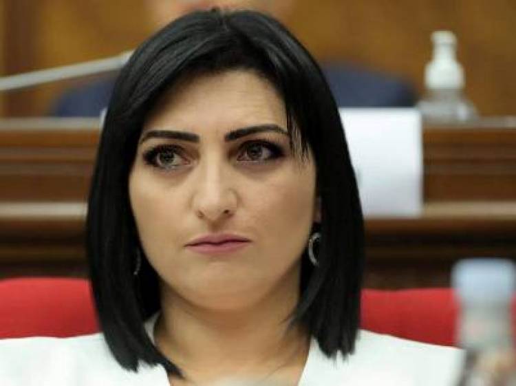Շատ չեմ ուշանա. Թագուհի Թովմասյան