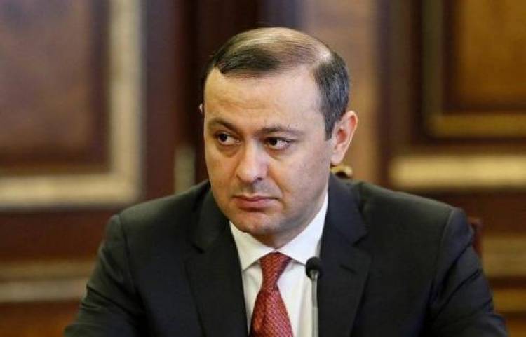Արմեն Գրիգորյանը արձակուրդ է գնում