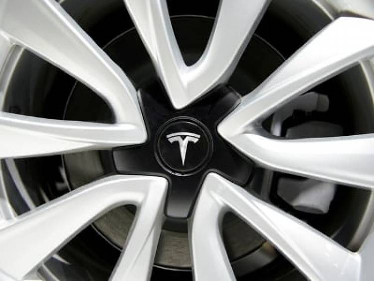Tesla-ն ԱՄՆ-ում 48000 ավտոմեքենա է հետ կանչում՝ արագության դիսփլեյի հետ կապված խնդիրների պատճառով