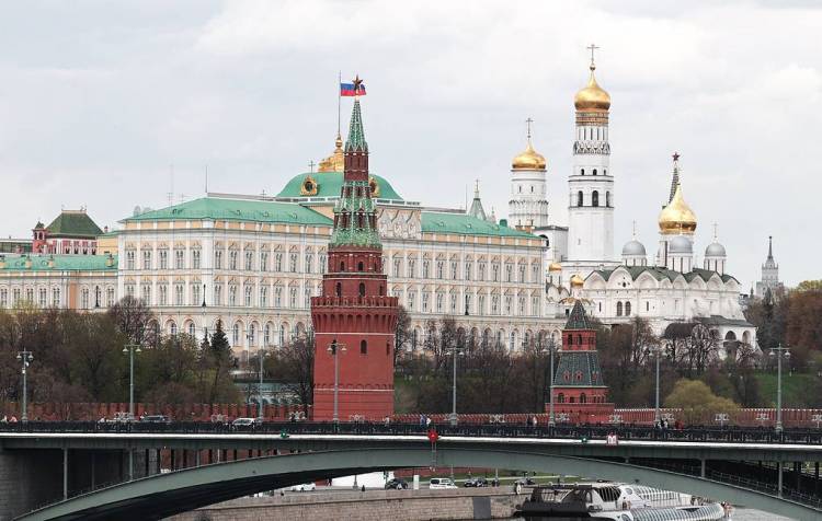 В Кремле прокомментировали подготовку ЕС шестого пакета санкций против России
