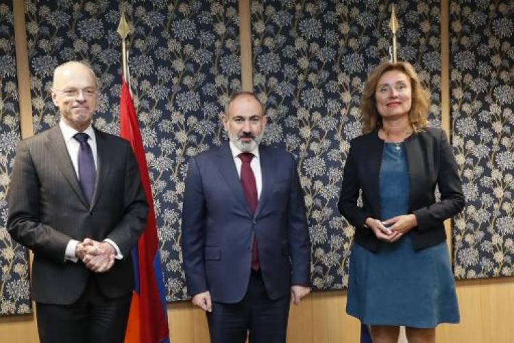 Վարչապետը հանդիպել է Նիդերլանդների Սենատի նախագահին և Ներկայացուցիչների պալատի նախագահին