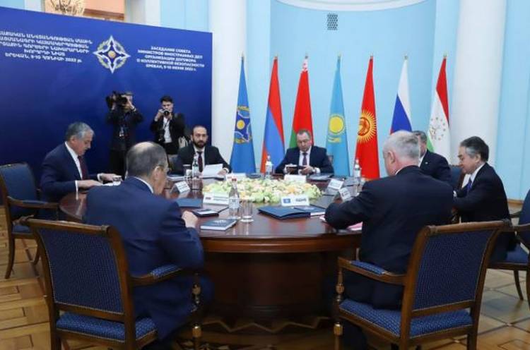 Երևանում սկսվել է ՀԱՊԿ երկրների ԱԳ նախարարների՝ նեղ կազմով նիստը