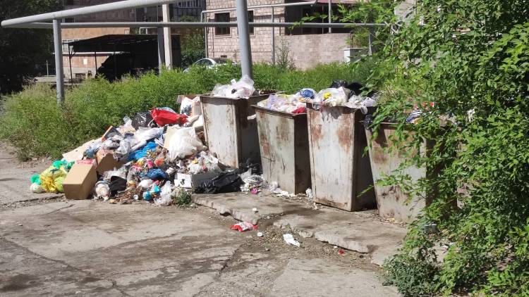 Մեծամորը՝ աղբի մեջ, ո՞րն է պատճառը, որ քաղաքը վերածվել է աղբանոցի՝ բաց երկնքի տակ