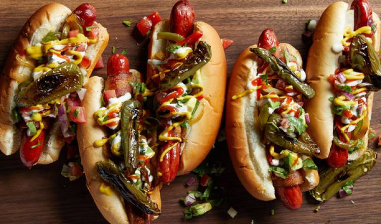 Իսկ դուք գիտեք ե՞րբ և ու՞մ կողմից է ստեղծվել շատերի weekend-ի  անբաժան մաս կազմող Hot dog-ը (լուսանկարներ)