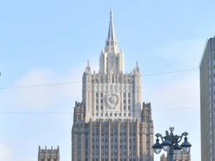 ՌԴ-ում առժամյա դադարեցվում է 10 տարի ժամկետով օտարերկրյա անձնագրերի տրամադրումը