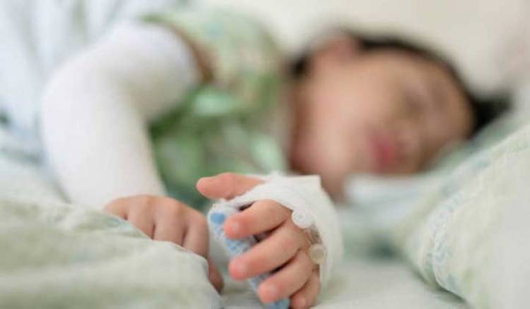 Լարված իրավիճակ «Արաբկիր» ԲԿ-ում․ «Մեր 6-ամյա առողջ տղայի նշիկները վիրահատող բժշկուհու մեղքով երեխայի կյանքը մազից է կախված»