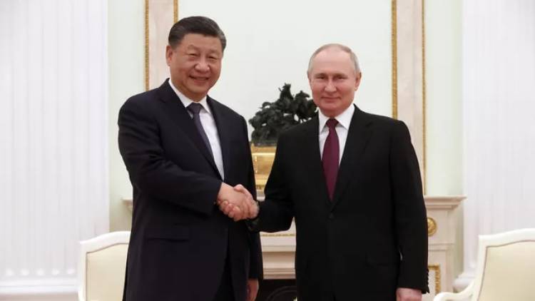 Песков прокомментировал первый день переговоров лидеров России и Китая