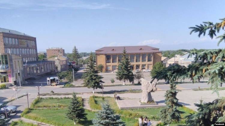 Ինչո՞ւ են Մարտունու կենտրոնական փողոցից հեռացրել Մnնթեի նկարը
