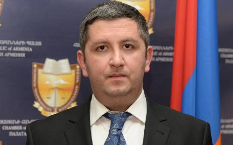 Հայտնի է՝ ով է իրավապահների կողմից բռնության ենթարկված փաստաբանը