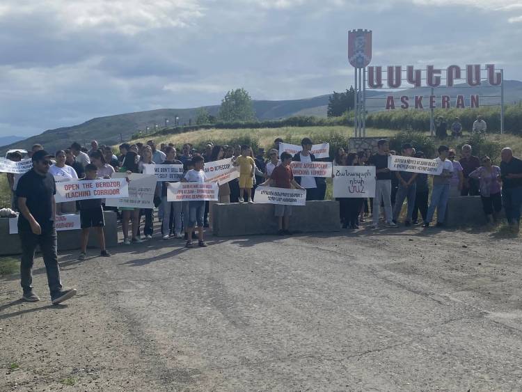 Արցախցիները բետոնե արգելապատնեշներ են տեղադրել Ասկերան-Ակնա ճանապարհին (լուսանկարներ)