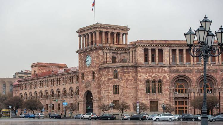 Վարչապետի աշխատակազմը ճաշկերույթների վրա մեծ գումարներ է ծախսել. «Ժողովուրդ»