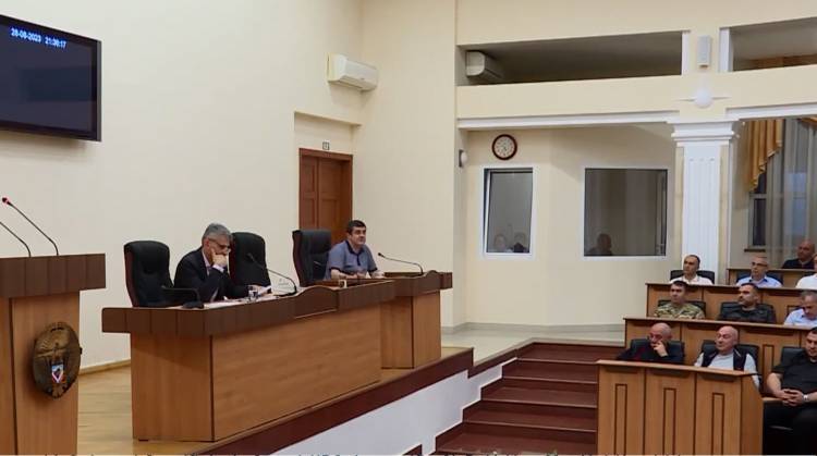 «Պադվալային» պայմանավորվածությունների մասին. առճակատում Արկադի Ղուկասյանի և Սամվել Բաբայանի միջև․ «Հրապարակ»
