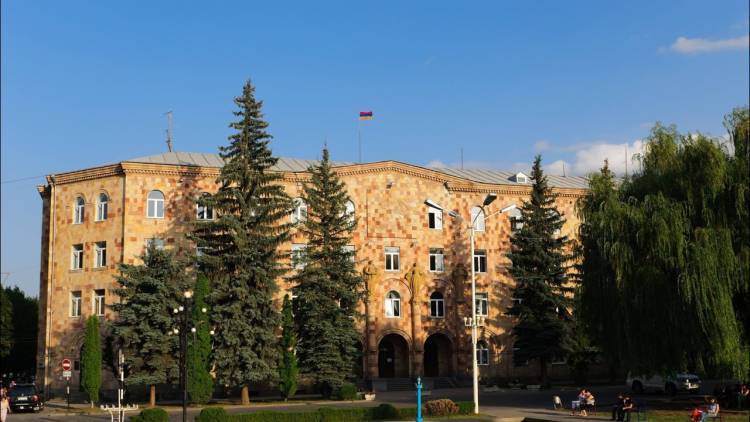 Վանաձորի պատմության դասերը․ «Հրապարակ»