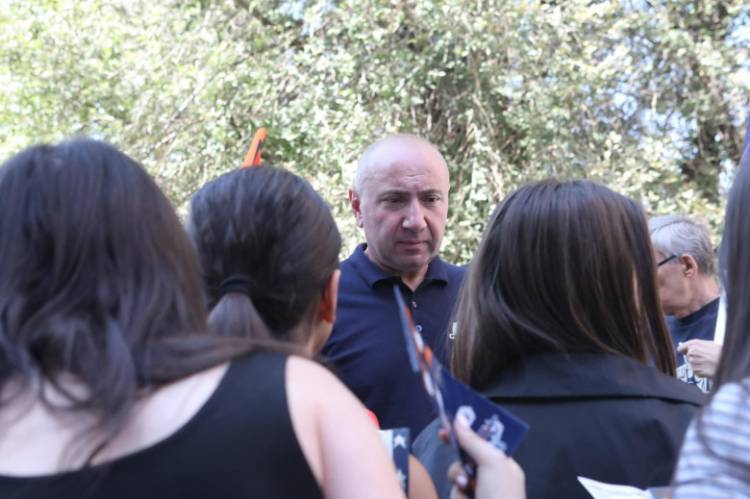 Ովքե՞ր են աջակցում «Մայր Հայաստան» դաշինքին ու Անդրանիկ Թևանյանին. «Փաստ»