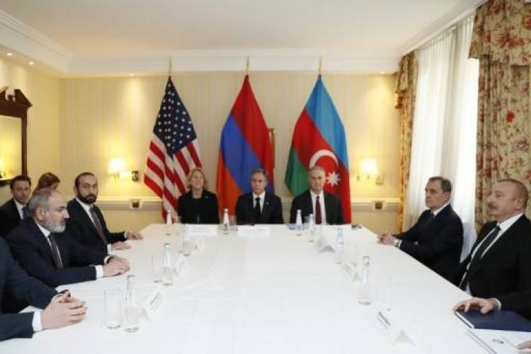 Լաչինի միջանցքը պետք է անհապաղ վերաբացվի՝ դեպի ԼՂ լրացուցիչ երթուղիներով․ Բլինքեն
