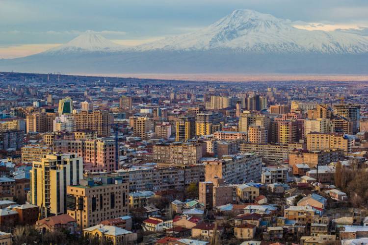 Ի՞նչ ծրագրերի ներկայացմամբ աչքի ընկավ քարոզարշավը․ «Փաստ»