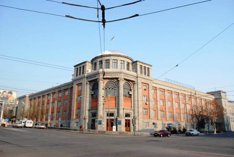 Բժշկական համալսարանին պատկանող շենքերը վաճառքի կհանվեն․ «Հրապարակ»