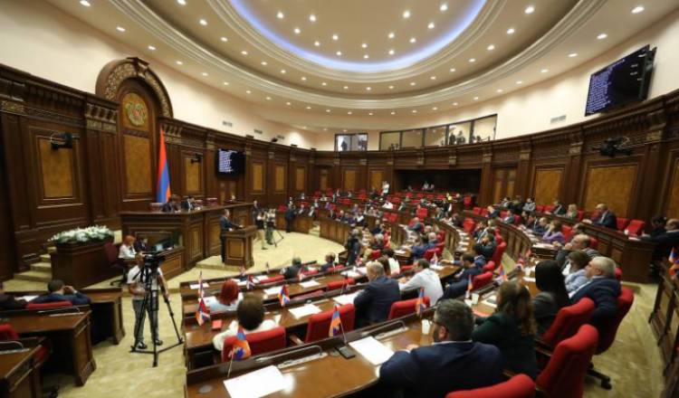 Իշխանության հակառուսական դեմարշը․ «Հրապարակ»