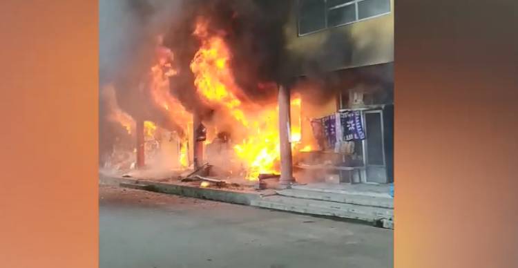 Տեսանյութ.Խոշոր հրդեհ է բռնկվել Ադրբեջանի շուկաներից մեկում