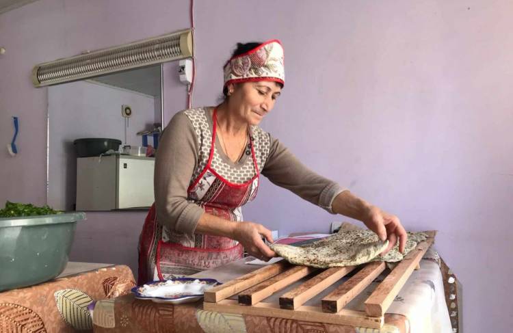 Արցախի բույրը. «Շուշվա ուգլի» խաչմերուկի ամենահամով ժենգյալով հացի նոր հասցեն Երևանում է
