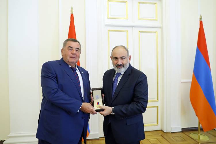 Փաշինյանը պարգև է ստացել․ մանրամասներ