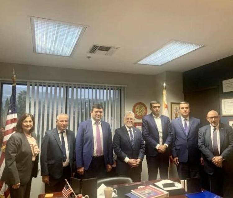 Թաթոյանը, Կապանի, Գորիսի համայնքապետերը ԱՄՆ-ում հանդիպել են Կալիֆորնիա նահանգի սենատորին