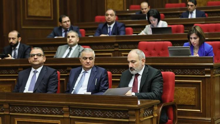 Փաշինյանի՝ ԱԺ գնալը փոխել էր ամեն ինչ. ՔՊ-ականները հրահանգ ունեին. «Ժողովուրդ»