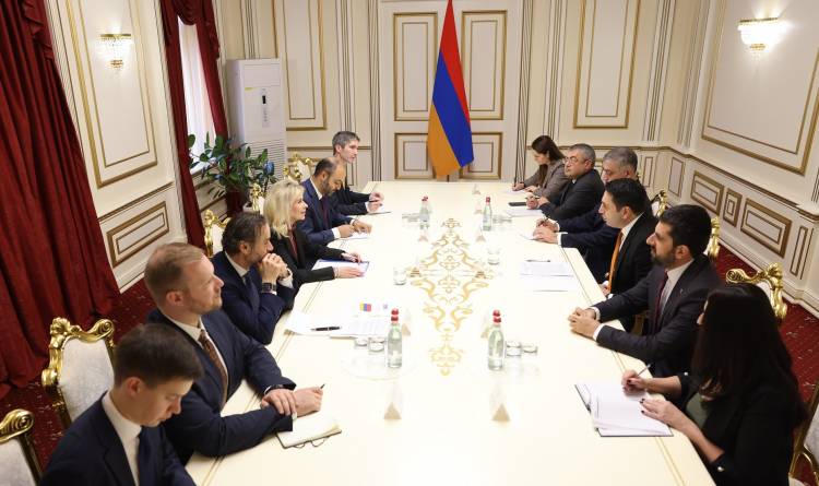 Ալեն Սիմոնյանը ԵԱՀԿ ԽՎ-ի՝ Բաքվից եկած նախագահի հետ է խոսել