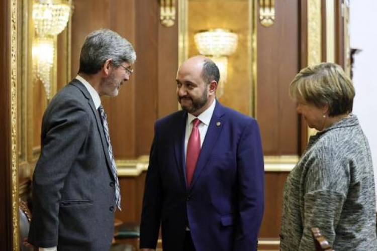 Հարությունյանը ՇԶՀԳ տարածաշրջանային տնօրենի հետ քննարկել է արցախցիների հումանիտար խնդիրները