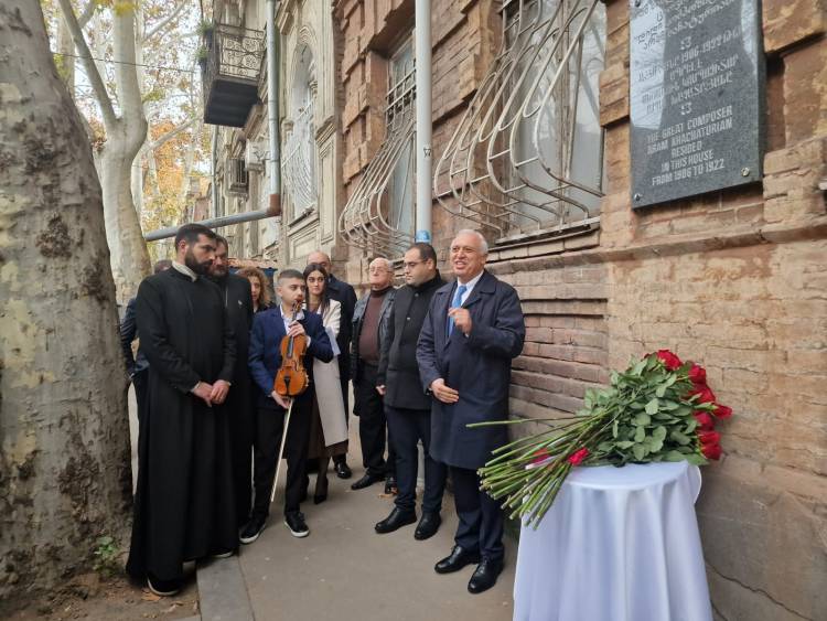 Թբիլիսիում տեղի է ունեցել Խաչատրյանին նվիրված հուշատախտակի բացման արարողությունը
