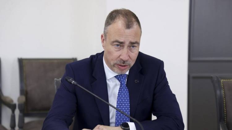 Զոհի մասին լուրը մտահոգիչ է, կարևոր է՝ բանակցությունների շուրջ առաջընթաց գրանցվի․ Կլաար