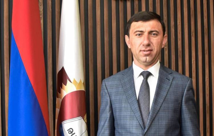 Թալինի ղեկավարը մոտ 16 մլն դրամի պայմանագիր է կնքել իր ընտանիքին պատկանող ընկերության հետ