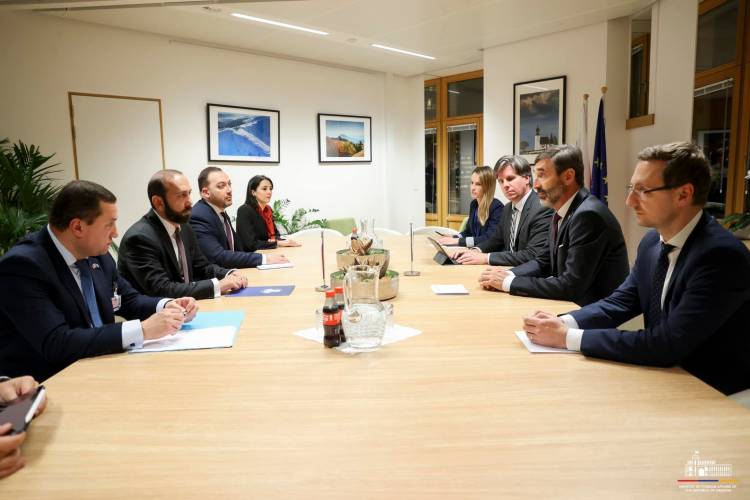Արարատ Միրզոյանը հանդիպել է Սլովակիայի գործընկերոջ հետ․ ի՞նչ են քննարկել