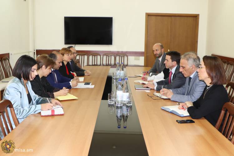 ԱՍՀ նախարարը հանդիպել է Ասիական զարգացման բանկի հայաստանյան ներկայացուցչության տնօրենի հետ․ մանրամասներ