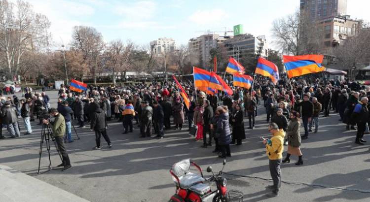 Պատրաստվում են հաջորդ հանրահավաքին․ «Հրապարակ»