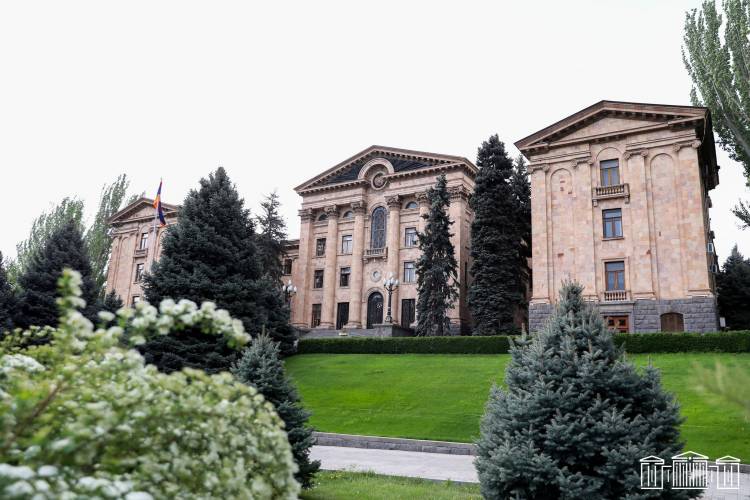 Մոտ 5 միլիոն դրամ՝ օրացույցների և օրագրերի համար․ ԱԺ անհիմն գնումները 2024-ի առաջին եռամսյակում. «Ժողովուրդ»