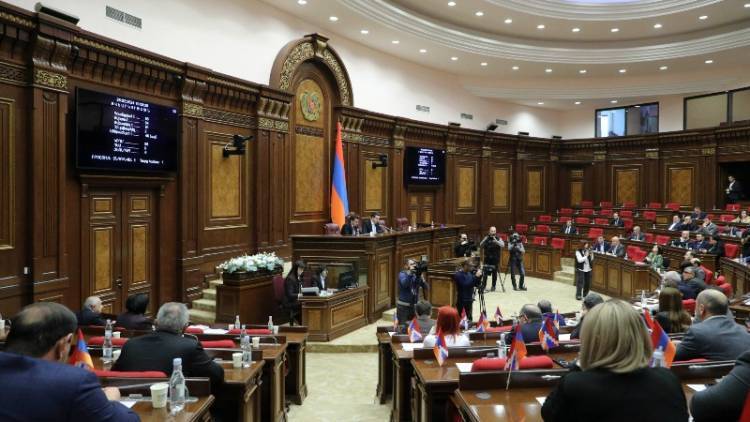 Նիստը փակ կանեն, հրավիրվածները կգա՞ն․ «Հրապարակ»