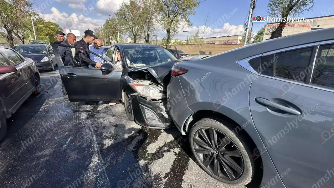 Շղթայական ավտովթար՝ Երևանում․ ԱՄՆ դեսպանատան մոտ բախվել են 2 «Mazda»-ները, «Volvo»-ն, «Peugeut»-ն և «Hyundai Elision»-ը 